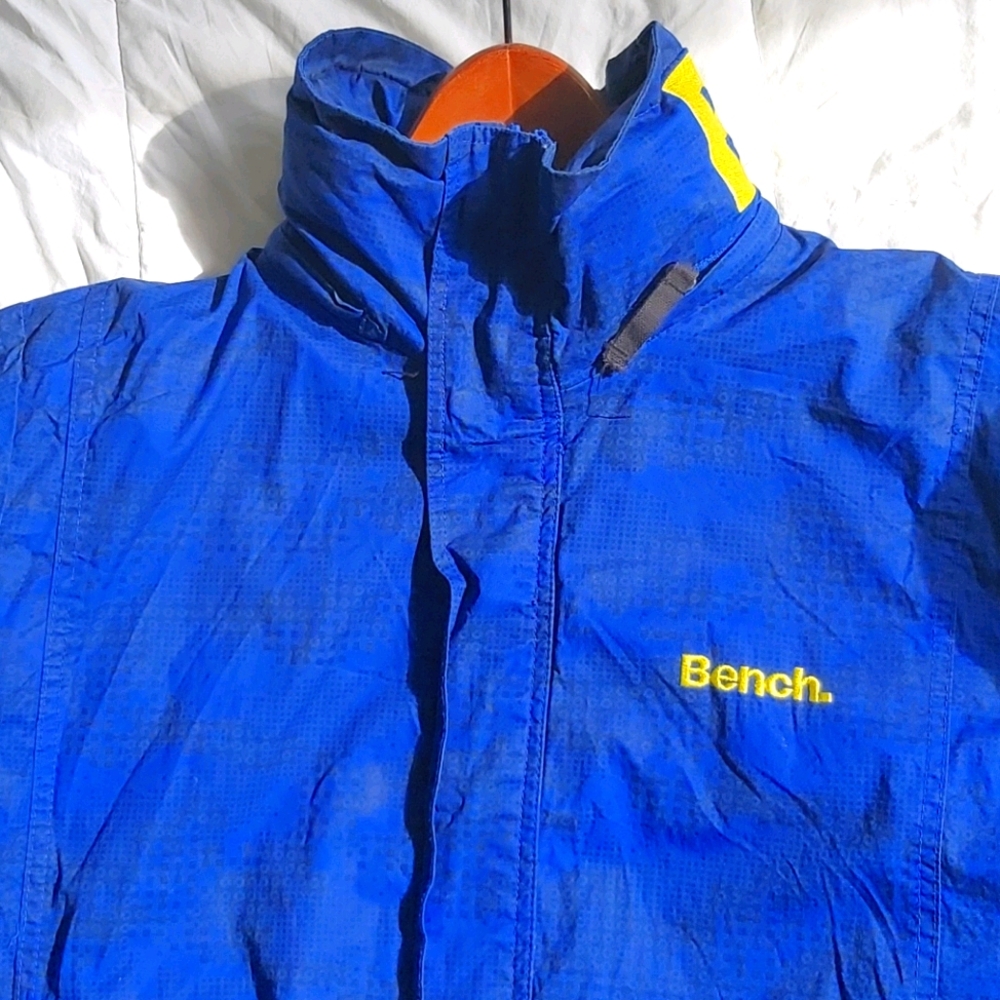 Bench Jacket - Picture 2 of 3